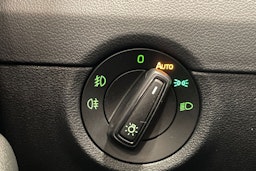valkoinen Skoda Octavia 2016 kuva 20.