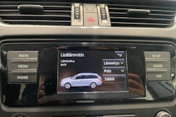 valkoinen Skoda Octavia 2016 kuva 26.