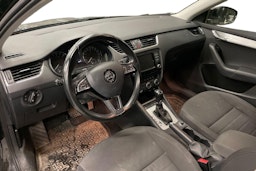 Musta Skoda OCTAVIA 2016 kuva 3.