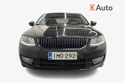 musta Skoda Octavia 2016 kuva 5.