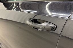 musta Skoda Octavia 2016 kuva 18.