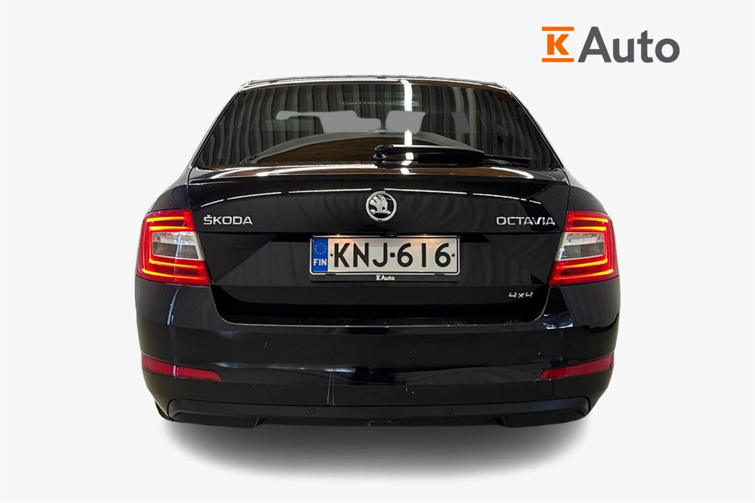 musta Skoda Octavia 2016 kuva 3.