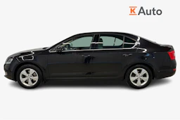 musta Skoda Octavia 2016 kuva 5.