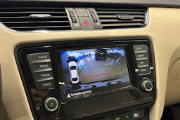 musta Skoda Octavia 2016 kuva 16.