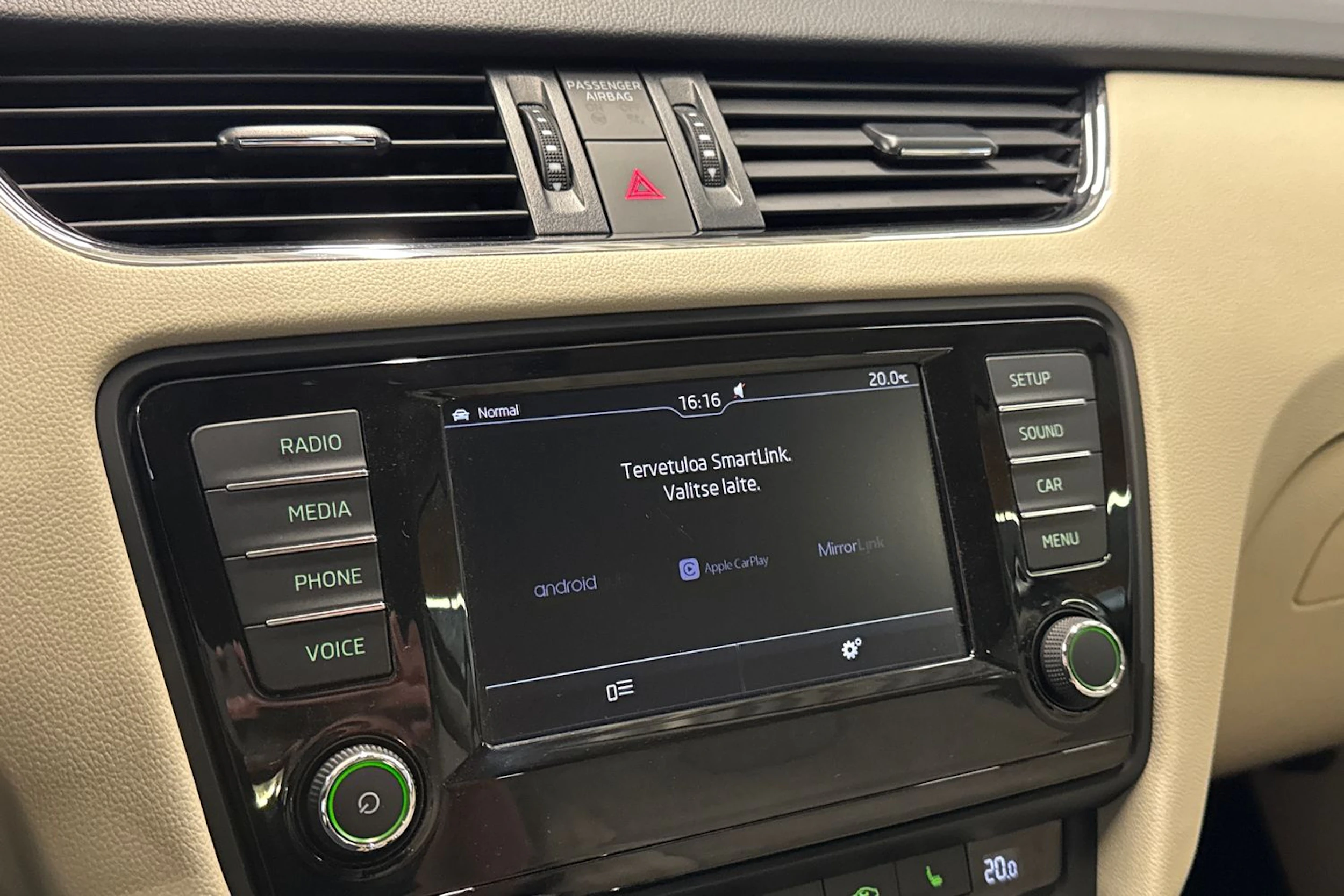 musta Skoda Octavia 2016 kuva 17.