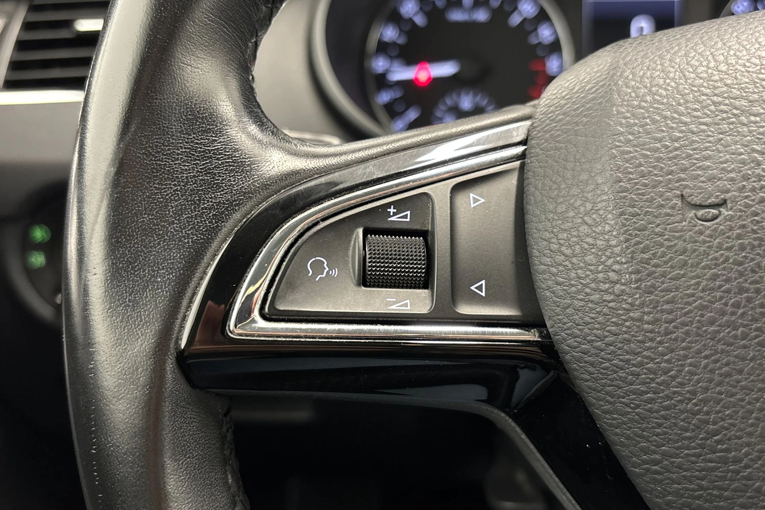 musta Skoda Octavia 2016 kuva 17.