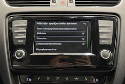musta Skoda Octavia 2016 kuva 23.
