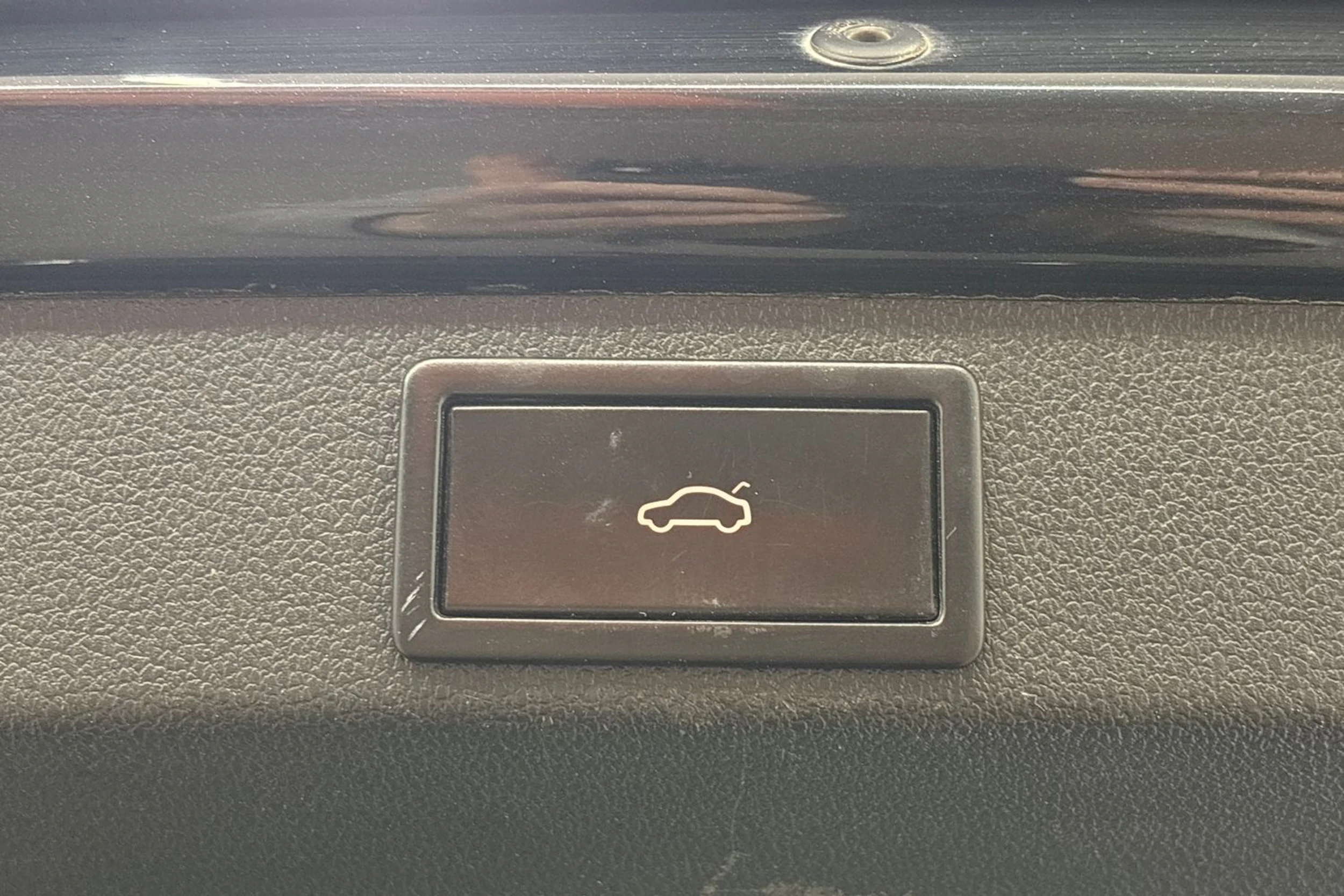 musta Skoda Octavia 2016 kuva 27.