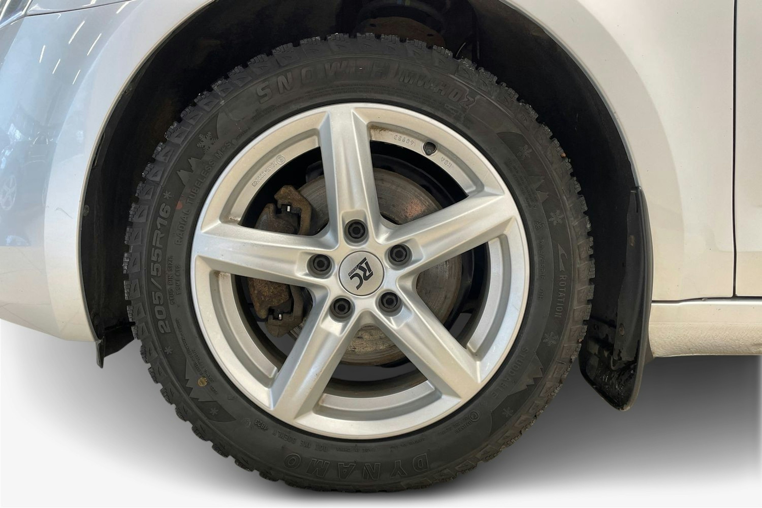 harmaa Skoda Octavia 2016 kuva 11.