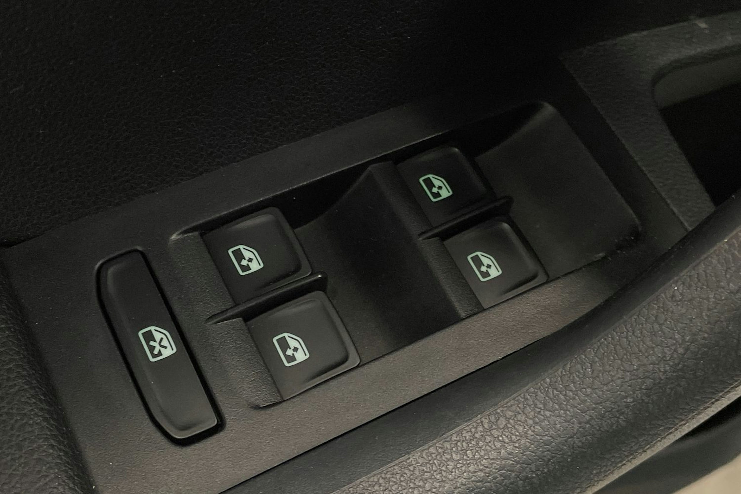 harmaa Skoda Octavia 2016 kuva 14.