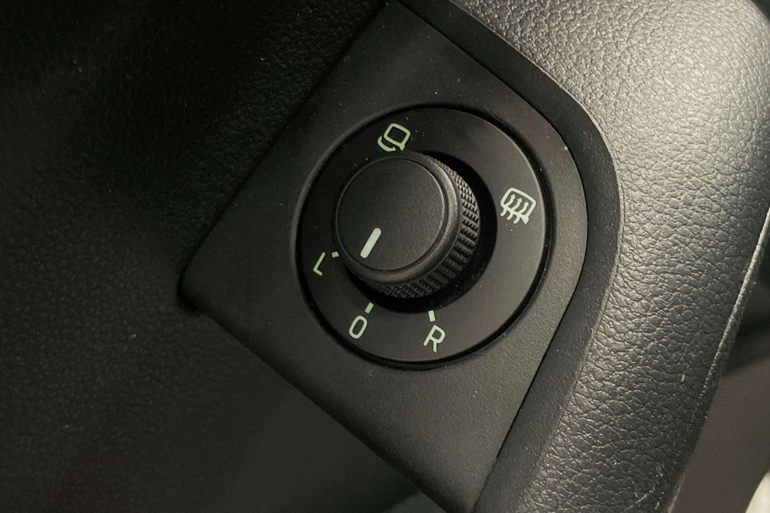 harmaa Skoda Octavia 2016 kuva 15.