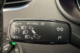 harmaa Skoda Octavia 2016 kuva 19.