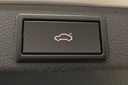 harmaa Skoda Octavia 2016 kuva 25.