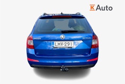 sininen Skoda Octavia 2016 kuva 3.