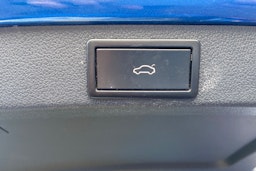 sininen Skoda Octavia 2016 kuva 21.