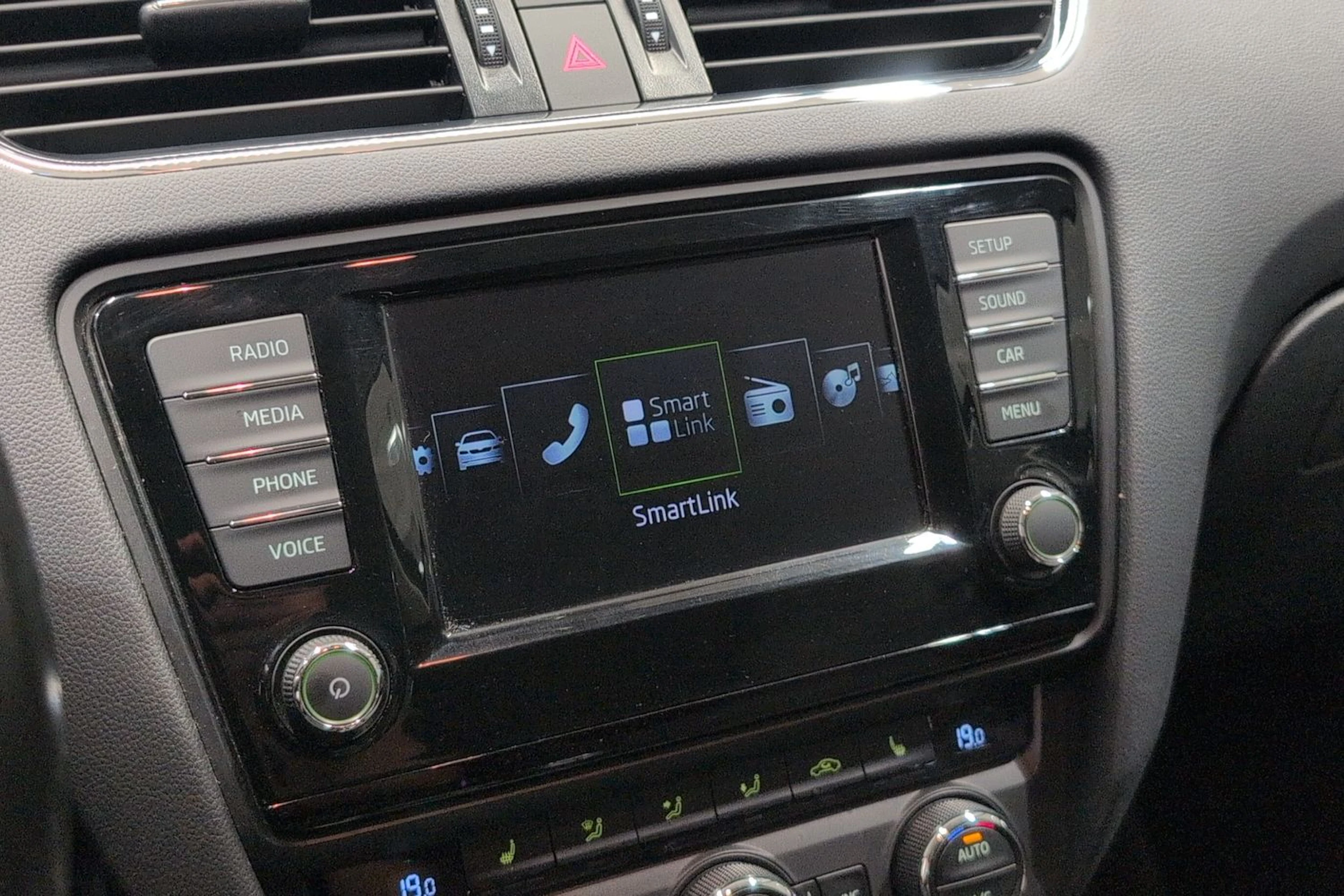 musta Skoda Octavia 2016 kuva 13.