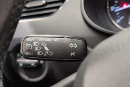 musta Skoda Octavia 2016 kuva 15.