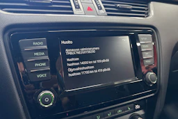 sininen Skoda Octavia 2016 kuva 22.