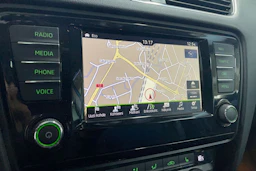 sininen Skoda Octavia 2016 kuva 16.