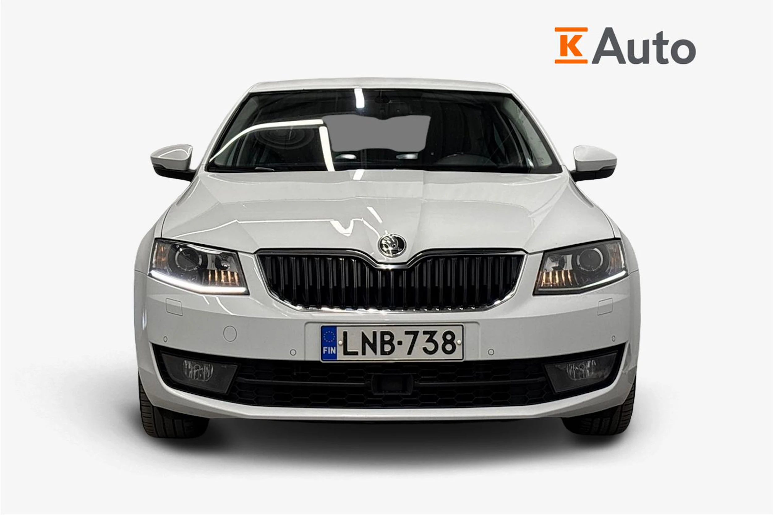 valkoinen Skoda Octavia 2016 kuva 4.