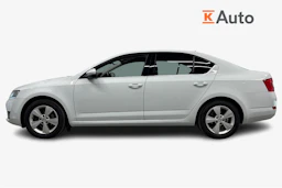 valkoinen Skoda Octavia 2016 kuva 5.