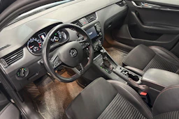 musta Skoda Octavia 2016 kuva 3.