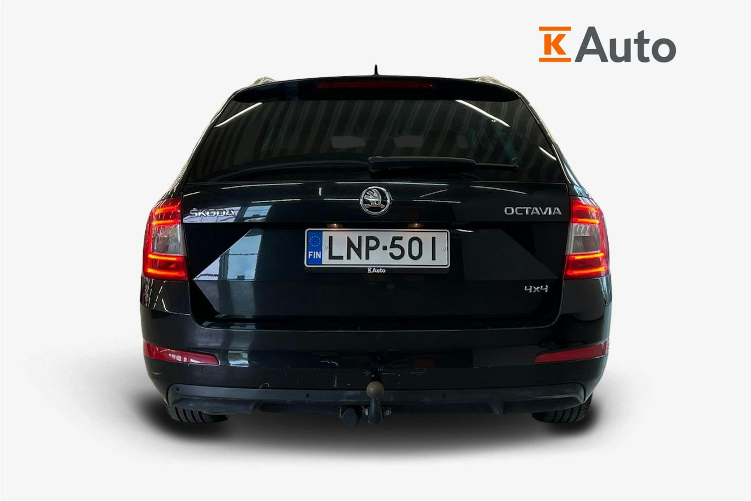 Musta Skoda OCTAVIA 2016 kuva 3.