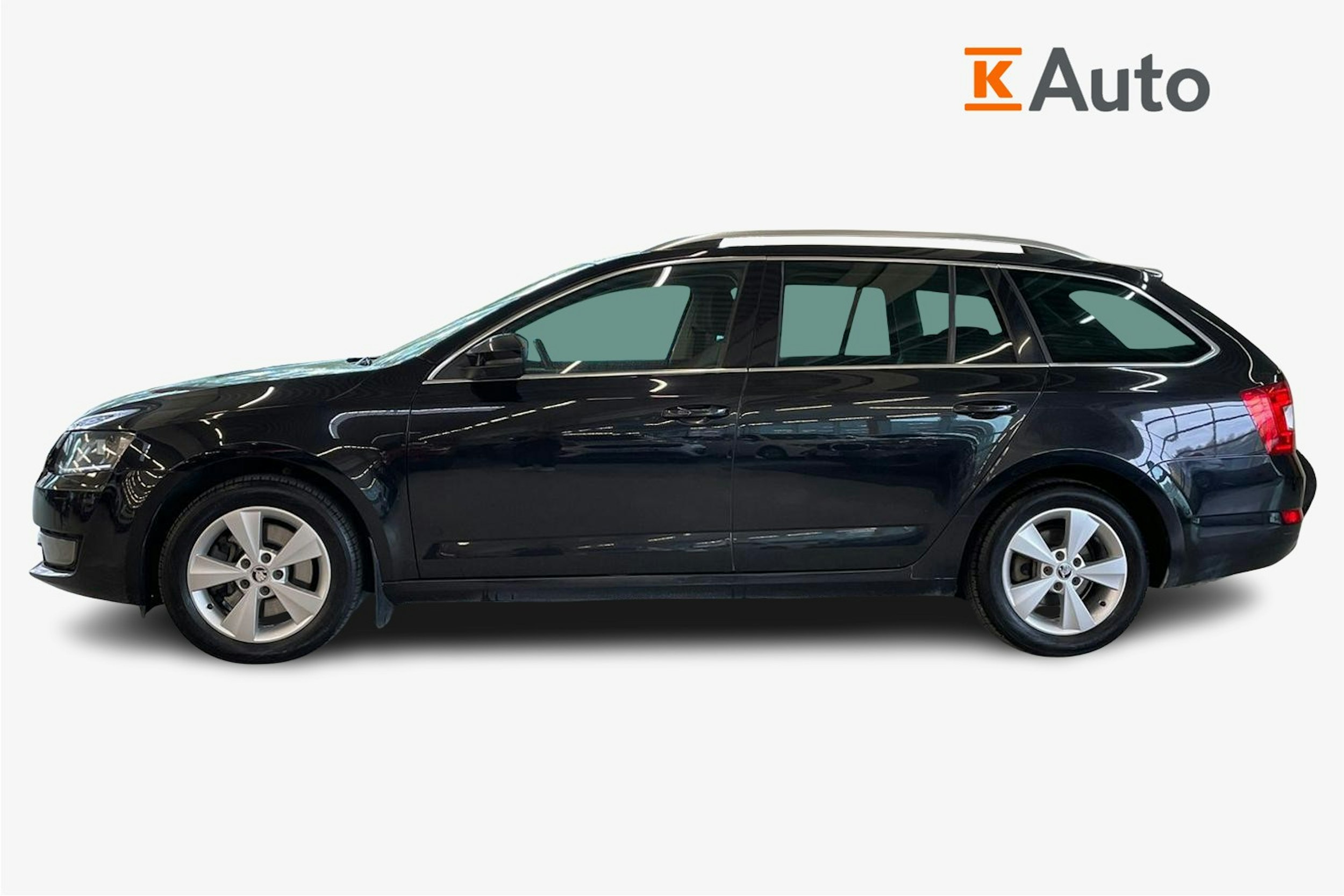 Musta Skoda OCTAVIA 2016 kuva 5.