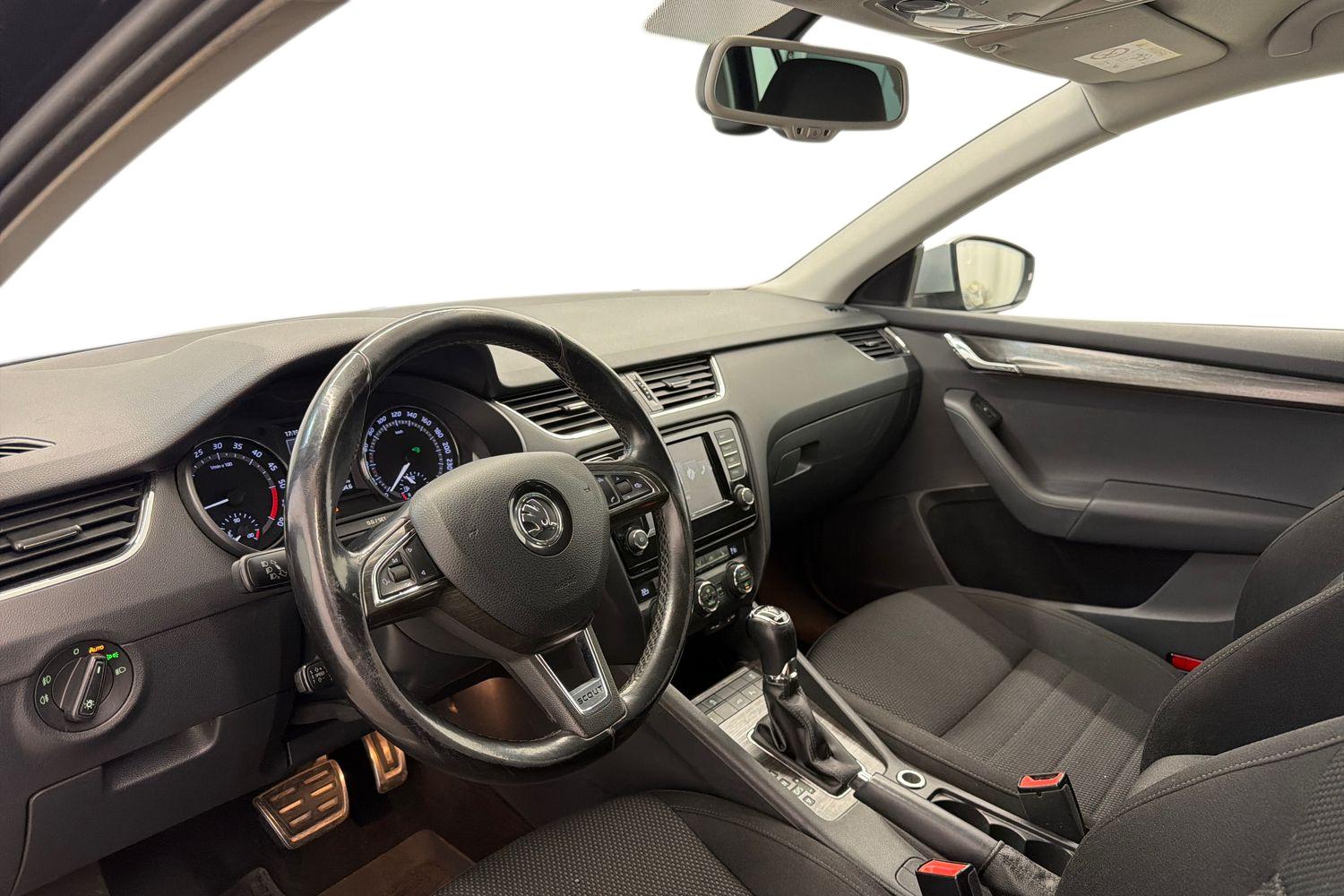 Skoda Octavia 2016, photo 6/31