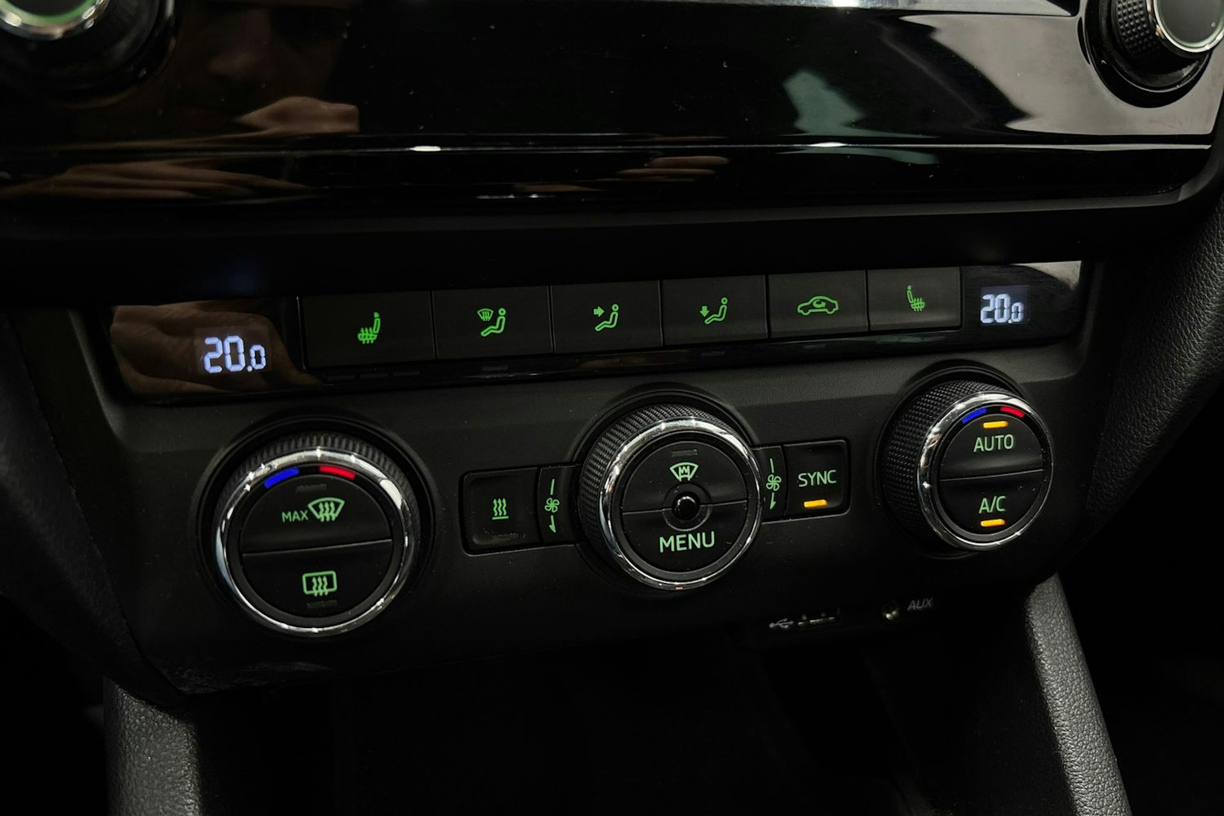 musta Skoda Octavia 2016 kuva 31.