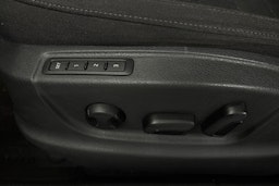 musta Skoda Octavia 2016 kuva 33.