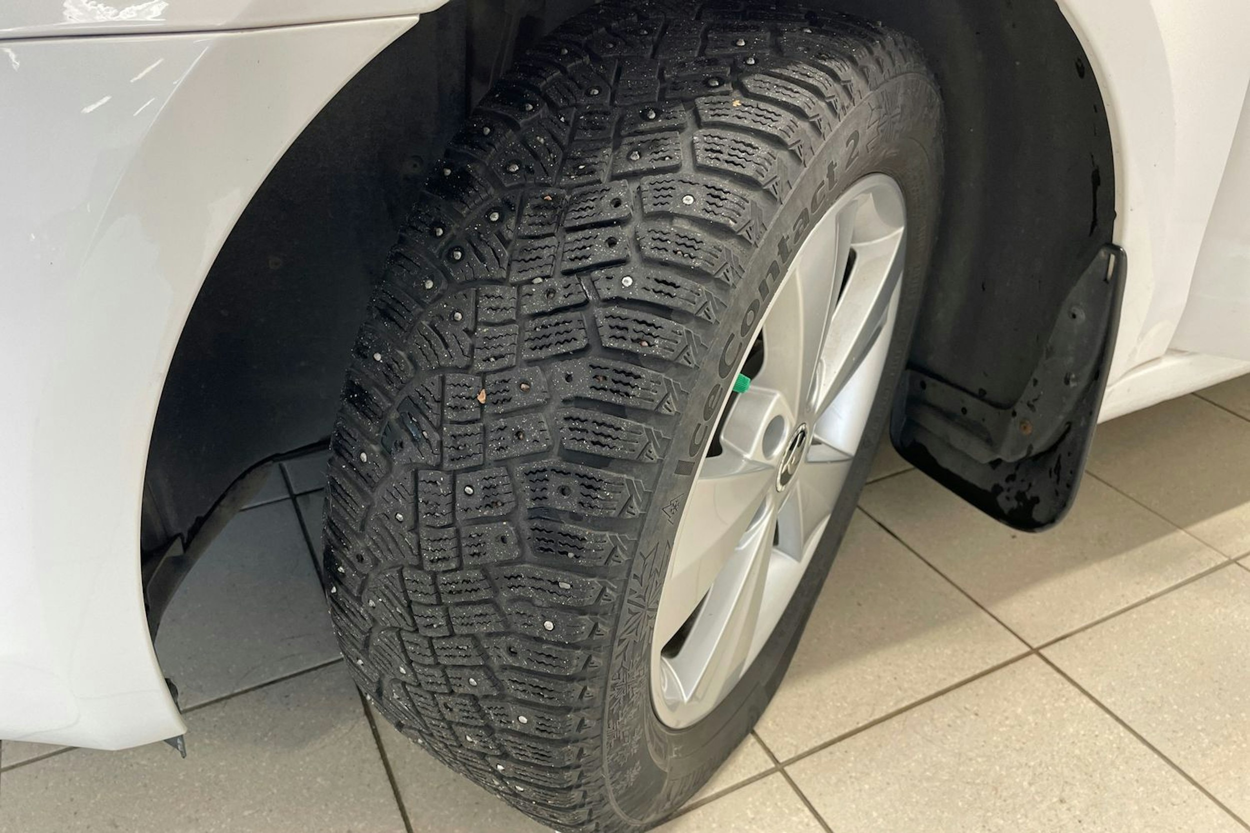 Valkoinen Skoda OCTAVIA 2016 kuva 10.