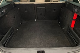 Valkoinen Skoda OCTAVIA 2016 kuva 21.