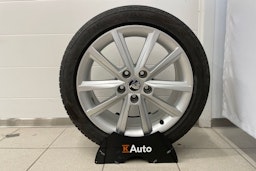 Valkoinen Skoda OCTAVIA 2016 kuva 23.