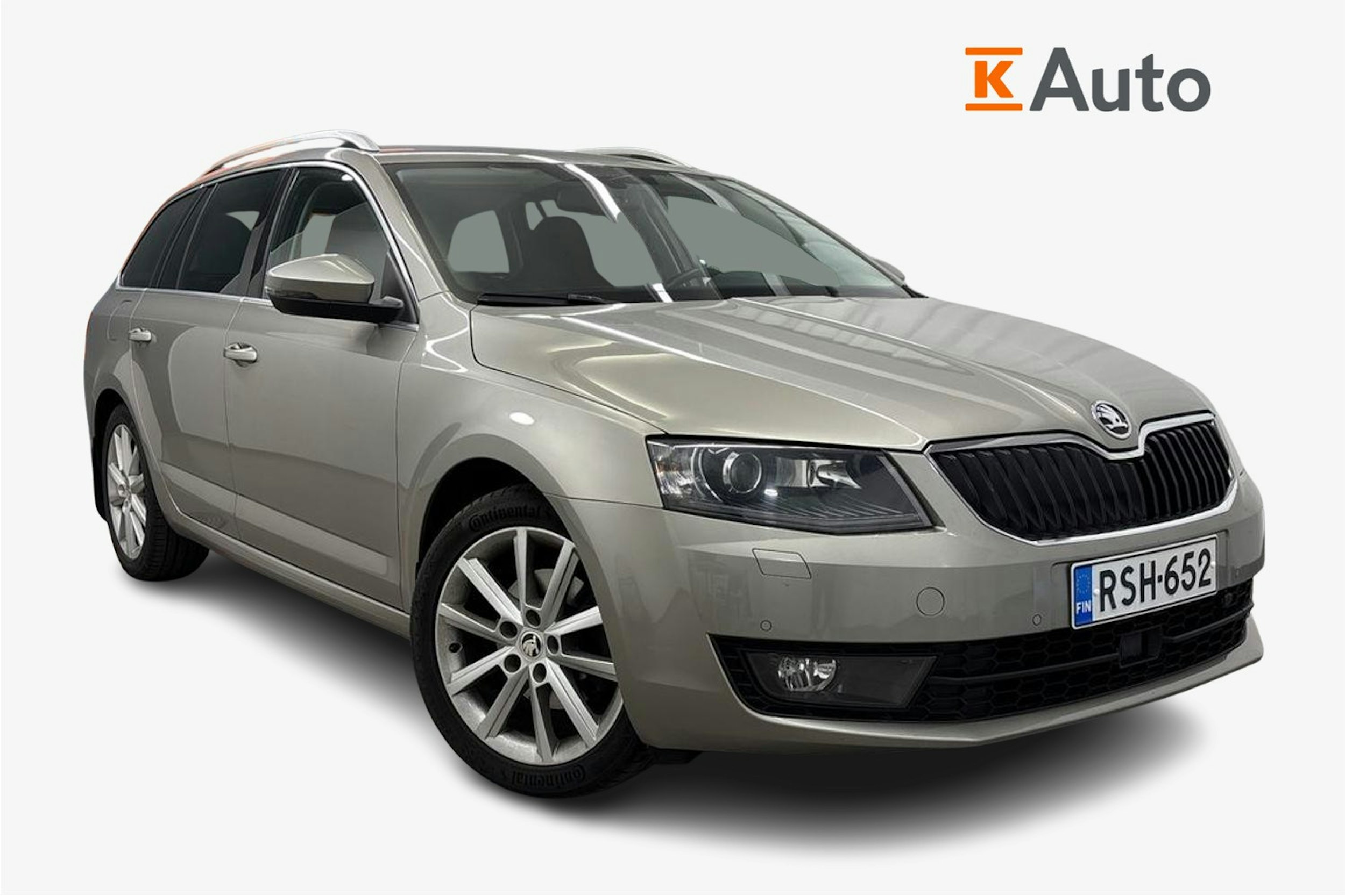 ruskea (beige) Skoda Octavia 2016 kuva 1.