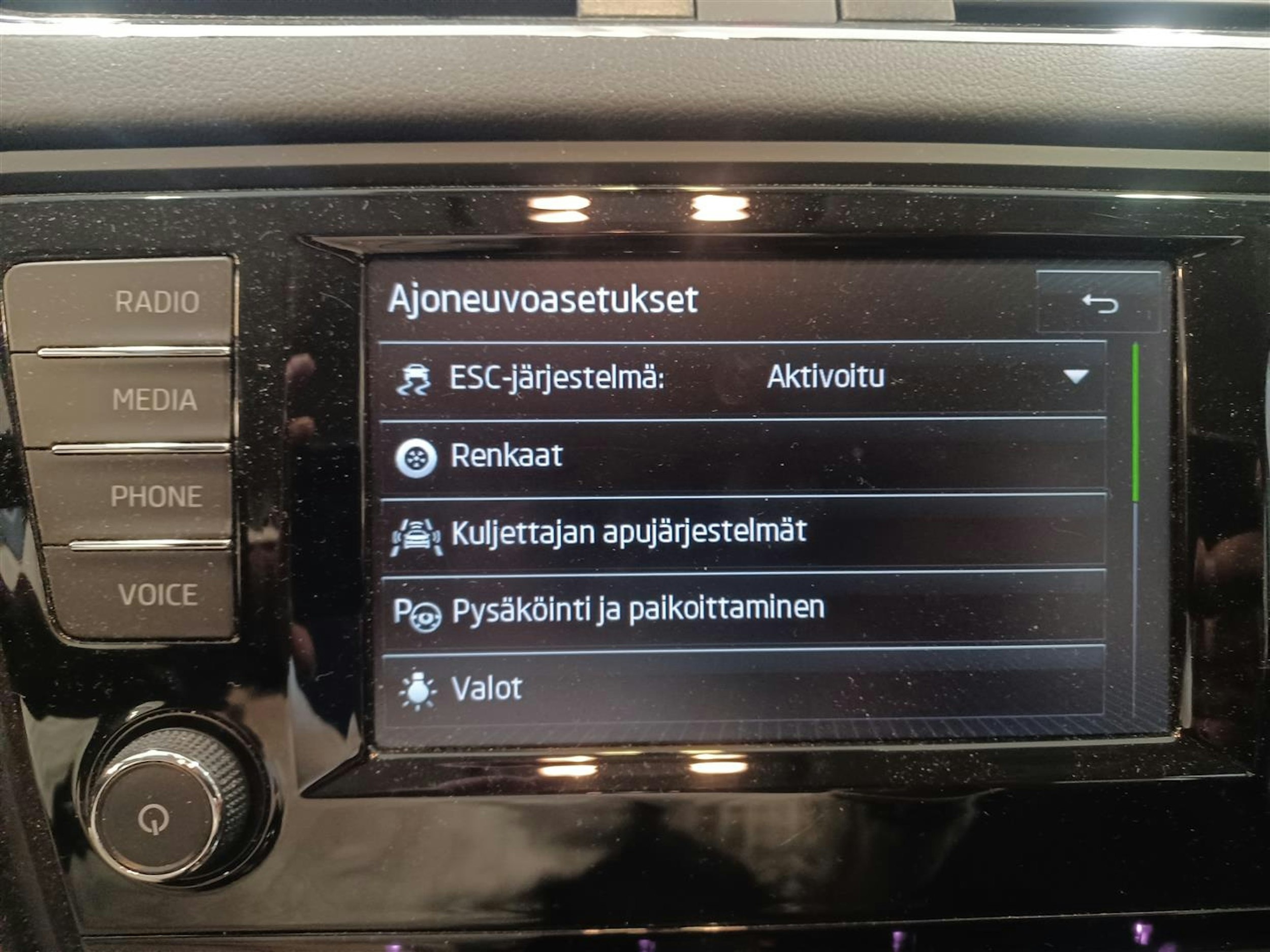 ruskea (beige) Skoda Octavia 2016 kuva 9.