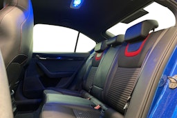 Sininen Skoda OCTAVIA 2016 kuva 8.