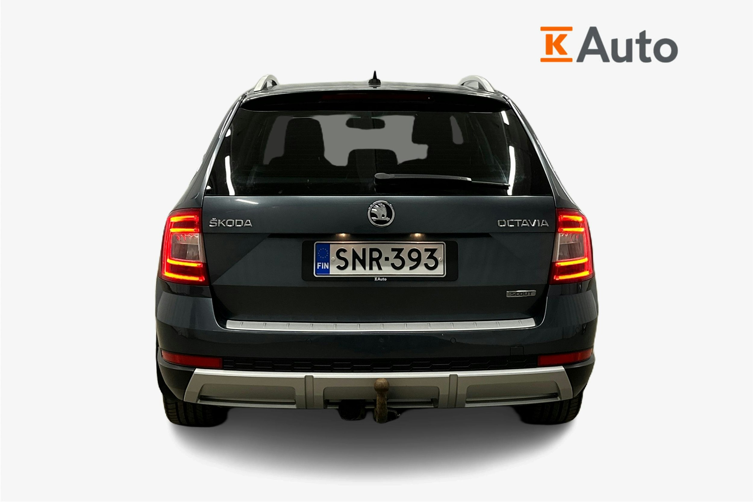 harmaa Skoda Octavia 2016 kuva 3.