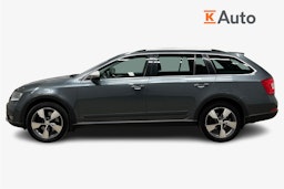 harmaa Skoda Octavia 2016 kuva 6.