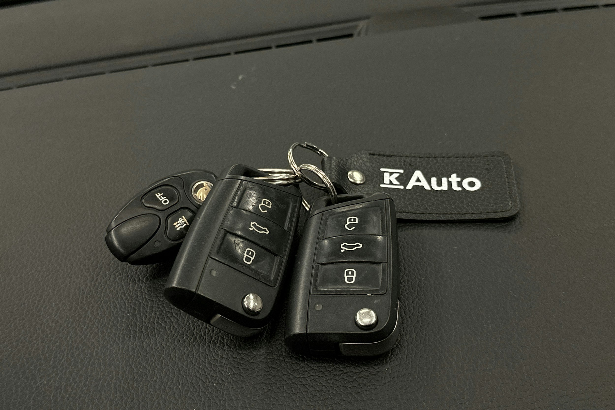 harmaa Skoda Octavia 2016 kuva 27.