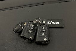 harmaa Skoda Octavia 2016 kuva 27.