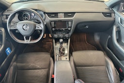 musta Skoda Octavia 2016 kuva 11.
