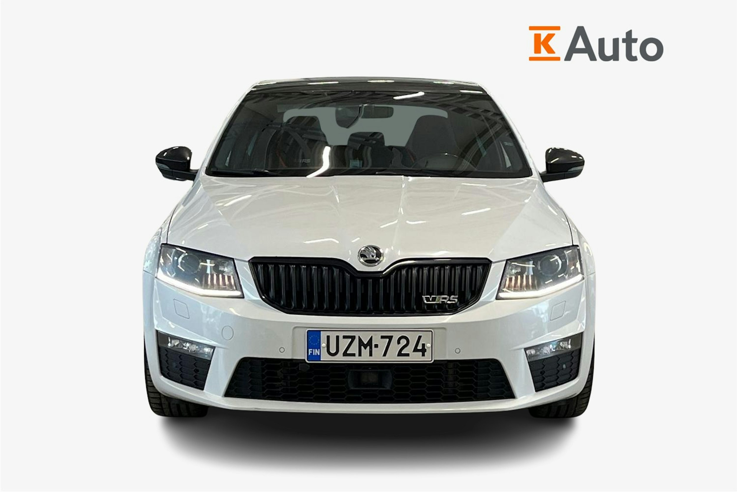 valkoinen Skoda Octavia 2016 kuva 5.