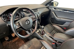 valkoinen Skoda Octavia 2016 kuva 7.