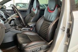 valkoinen Skoda Octavia 2016 kuva 16.