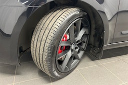 musta Skoda Octavia 2016 kuva 13.