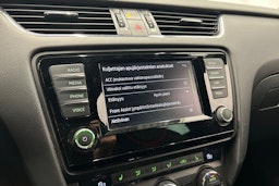 musta Skoda Octavia 2016 kuva 22.