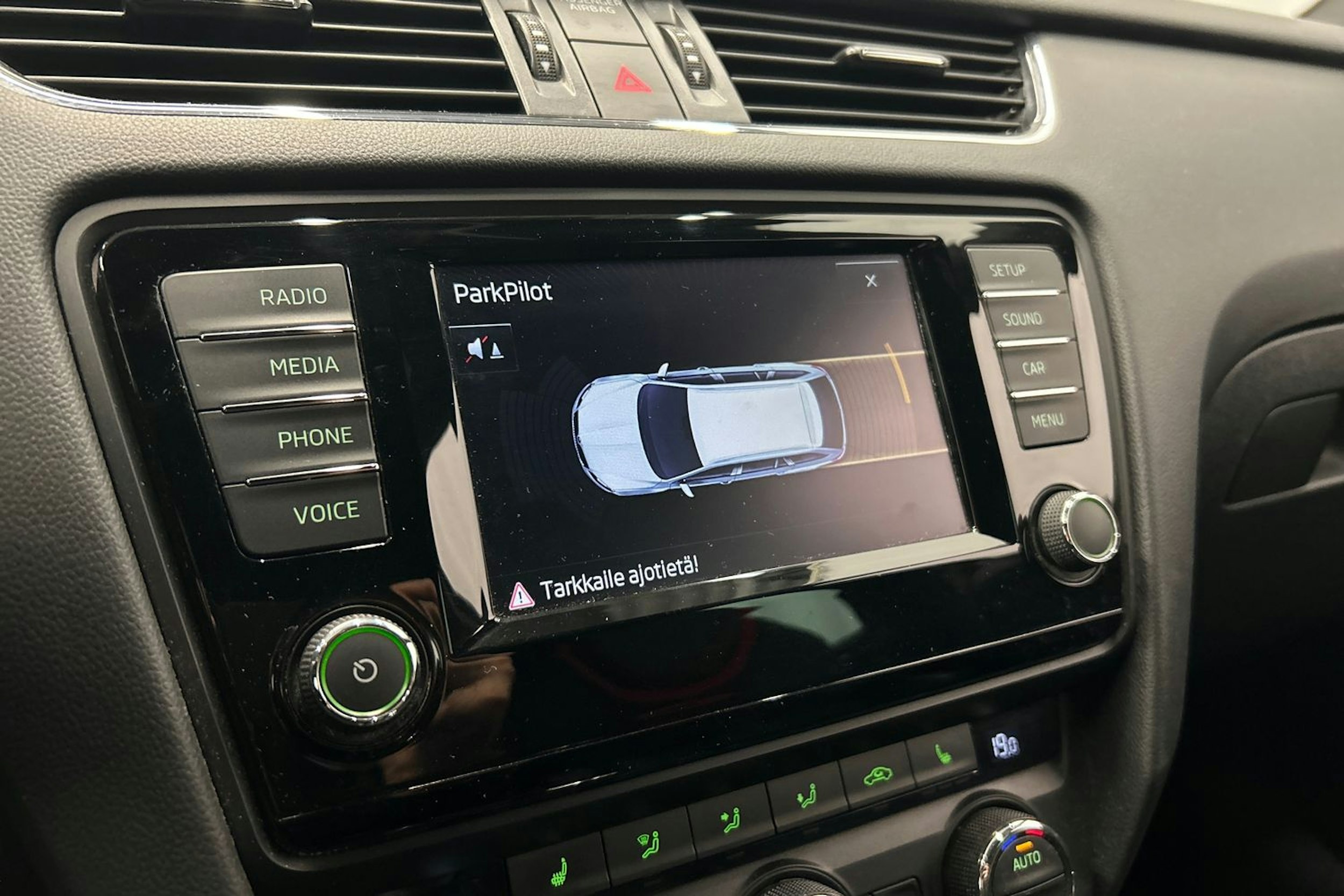 musta Skoda Octavia 2016 kuva 24.