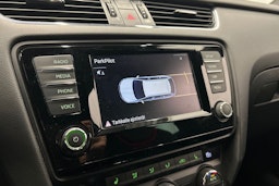 musta Skoda Octavia 2016 kuva 24.