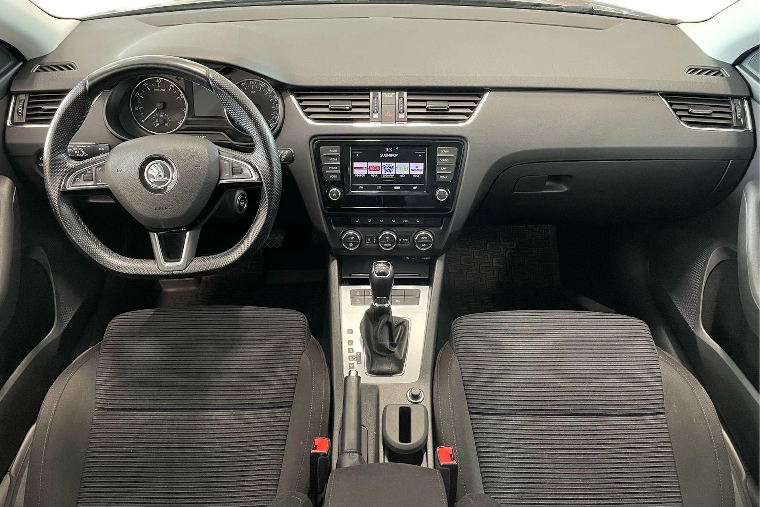 ruskea (beige) Skoda Octavia 2016 kuva 7.